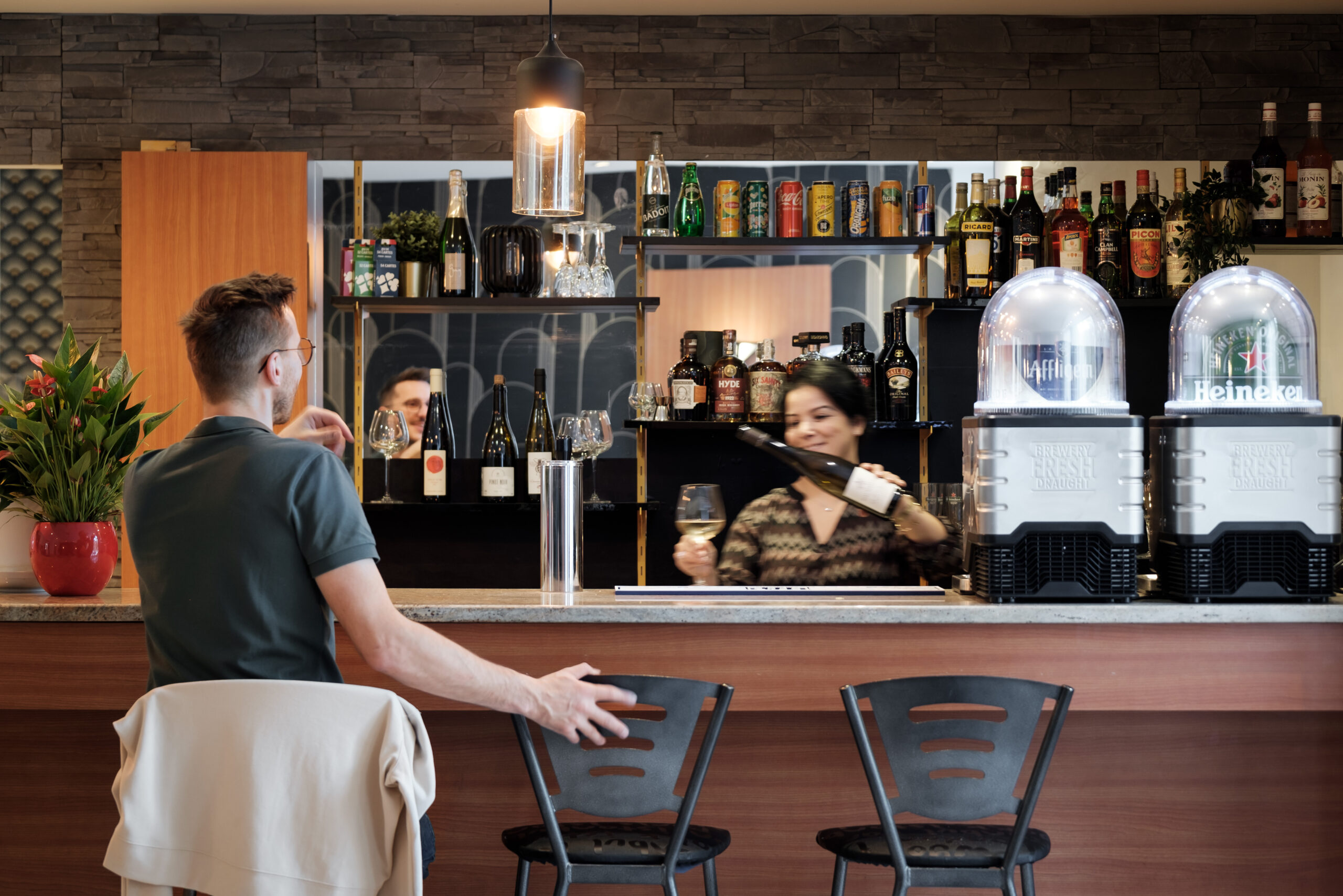 Établissement ouvert 24h/24